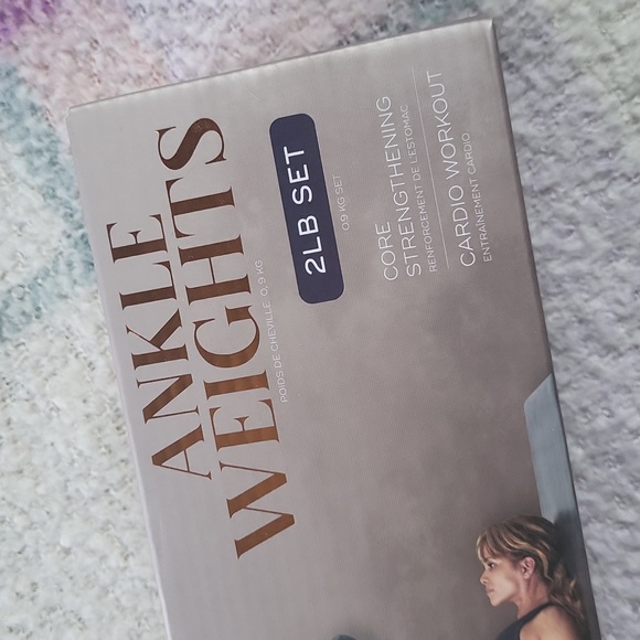 New Ankle Weights by Halle Berry - Picture 2 of 4